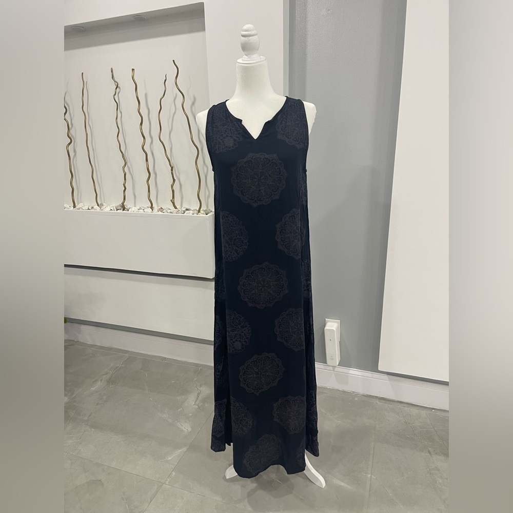 Blue Sleeveless V-Neck Maxi Sundress